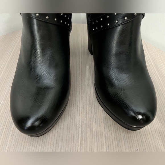 Milwaukee Leather Women’s Tall Black Studded Platform Heel Boots - Picture 13 of 14